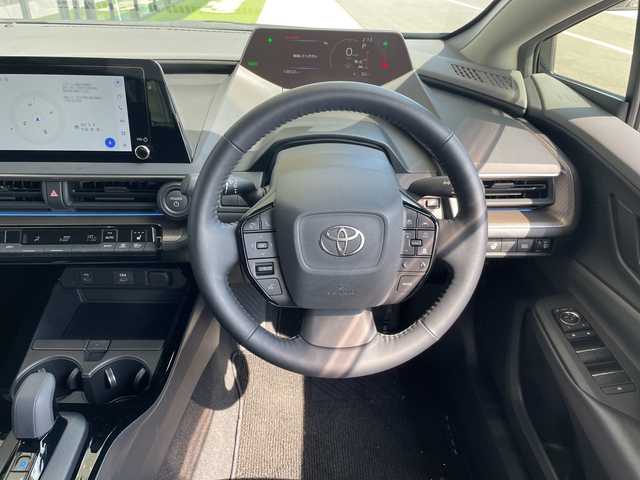 トヨタ プリウス U 愛知県 2023(令5)年 1.5万km アティチュードブラックマイカ トヨタセーフティセンス/モデリスタエアロ/純正ディズプレイオーディオ　ナビ機能なし/レーダークルーズコントロール/シートヒーター/バックカメラ/コーナーセンサー/純正アルミホイール/ETC2.0/ブラインドスポットモニター/LEDヘッドライト/ステアリングヒーター/オートマチックハイビーム/ドライブレコーダー/ステアリングスイッチ/スマートキー/プッシュスタート