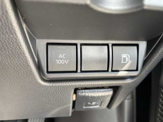 トヨタ プリウス U 愛知県 2023(令5)年 1.5万km アティチュードブラックマイカ トヨタセーフティセンス/モデリスタエアロ/純正ディズプレイオーディオ　ナビ機能なし/レーダークルーズコントロール/シートヒーター/バックカメラ/コーナーセンサー/純正アルミホイール/ETC2.0/ブラインドスポットモニター/LEDヘッドライト/ステアリングヒーター/オートマチックハイビーム/ドライブレコーダー/ステアリングスイッチ/スマートキー/プッシュスタート