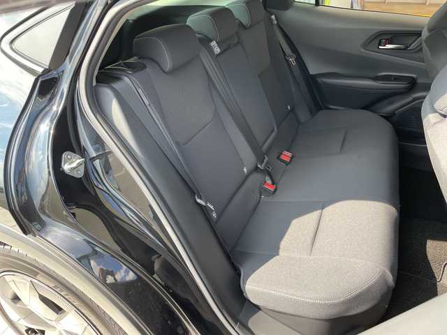 トヨタ プリウス U 愛知県 2023(令5)年 1.5万km アティチュードブラックマイカ トヨタセーフティセンス/モデリスタエアロ/純正ディズプレイオーディオ　ナビ機能なし/レーダークルーズコントロール/シートヒーター/バックカメラ/コーナーセンサー/純正アルミホイール/ETC2.0/ブラインドスポットモニター/LEDヘッドライト/ステアリングヒーター/オートマチックハイビーム/ドライブレコーダー/ステアリングスイッチ/スマートキー/プッシュスタート