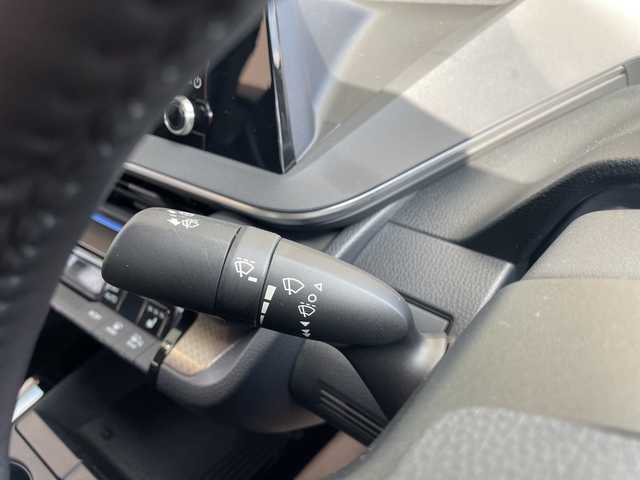 トヨタ プリウス U 愛知県 2023(令5)年 1.5万km アティチュードブラックマイカ トヨタセーフティセンス/モデリスタエアロ/純正ディズプレイオーディオ　ナビ機能なし/レーダークルーズコントロール/シートヒーター/バックカメラ/コーナーセンサー/純正アルミホイール/ETC2.0/ブラインドスポットモニター/LEDヘッドライト/ステアリングヒーター/オートマチックハイビーム/ドライブレコーダー/ステアリングスイッチ/スマートキー/プッシュスタート