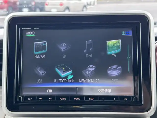 スズキ スペーシア HYBRID X 島根県 2018(平30)年 4.1万km シフォンアイボリーM 登録時走行距離40993km/取扱説明書【車両/ナビ】/保証書/4WD/純正8インチナビ【CD/DVD/Bluetooth】/フルセグテレビ/全周囲カメラ/両側パワースライドドア/衝突軽減ブレーキ/プッシュスタート/スマートキー(スペアスマート×1)/レーンキープアシスト/LEDヘッドライト/オートライト/フォグランプ/コーナーセンサー/前席シートヒーター/ドライブレコーダー/ETC/純正14インチアルミ