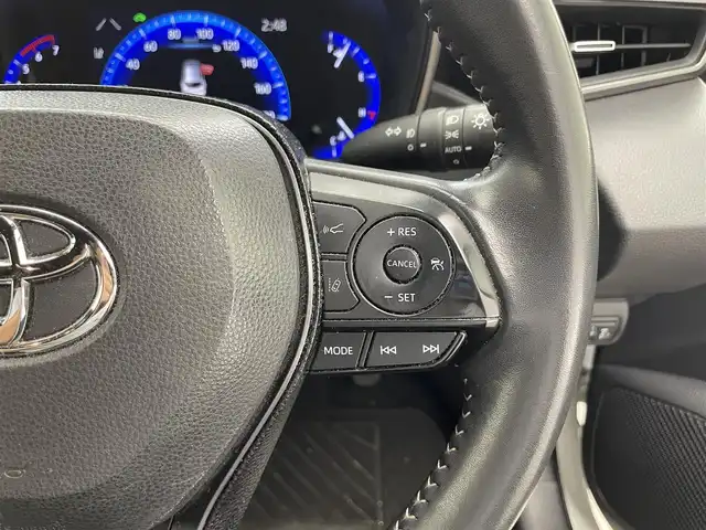トヨタ カローラツーリング ハイブリッド ダブルバイビー 滋賀県 2020(令2)年 9.3万km ホワイトパールクリスタルシャイン 純正８インチナビ/（Bluetooth/USB/Miracast/フルセグTV）/バックカメラ/コーナーセンサー/追従型クルーズコントロール/電動パーキングブレーキ/衝突軽減装置/LEDライト/オートハイビーム/ハーフレザーシート/ビルトインＥＴＣ/プッシュスタート/スマートキー/オートホールド/ステアリングリモコン/オートライト