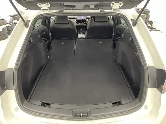 トヨタ カローラツーリング ハイブリッド ダブルバイビー 滋賀県 2020(令2)年 9.3万km ホワイトパールクリスタルシャイン 純正８インチナビ/（Bluetooth/USB/Miracast/フルセグTV）/バックカメラ/コーナーセンサー/追従型クルーズコントロール/電動パーキングブレーキ/衝突軽減装置/LEDライト/オートハイビーム/ハーフレザーシート/ビルトインＥＴＣ/プッシュスタート/スマートキー/オートホールド/ステアリングリモコン/オートライト
