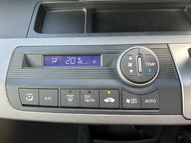 ホンダ フリード ハイブリット ジャストセレクション 新潟県 2014(平26)年 7.2万km プレミアムブルーオパールメタリック 社外ナビ【フルセグTV/FM・AM/BT】/バックカメラ/クルーズコントロール/両側パワースライドドア/ETC/ドライブレコーダー/ハーフレザーシート/3列シート/革巻きステアリング/ステアリングスイッチ/LEDヘッドライト/スマートキー/スペアキー/純正アルミホイール/純正フロアマット