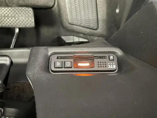 ホンダ フィット 13G L ホンダセンシング 鹿児島県 2018(平30)年 6.2万km プラチナホワイトパール 禁煙　/ホンダセンシング　/○衝突軽減ブレーキ　/○誤発進抑制機能　/○車線維持支援システム/○先行車発進お知らせ機能/○標識認識機能/ディスプレイオーディオ　/バックカメラ　/追従型クルーズコントロール　/前後ドライブレコーダー　/純正ドアバイザー　/純正フロアマット　/ＥＴＣ　/ＬＥＤヘッドライト/オートライト