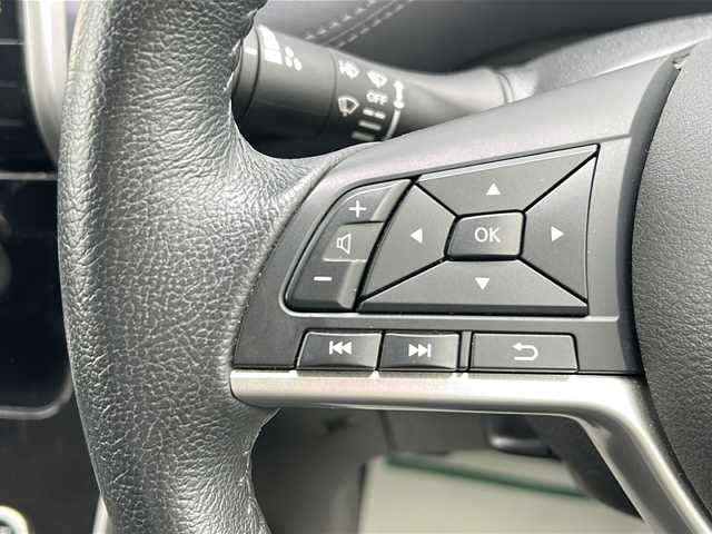 日産 セレナ ハイウェイスター V 三重県 2019(令1)年 4.7万km ブリリアントホワイトパール 純正9型ナビ /バックカメラ /BSM /両側パワースライドドア /ETC /前後コーナーセンサー /クルーズコントロール /衝突軽減ブレーキ /USB給電/LEDヘッドライト /オートライト /革巻きステアリング /ステアリングスイッチ/電動格納ミラー/禁煙車