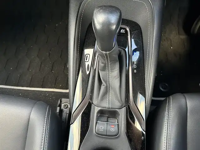 トヨタ カローラツーリング ハイブリッド ダブルバイビー 群馬県 2021(令3)年 2.8万km ブラックマイカ/ホワイトパールクリスタルシャイン 2トーン ４WD/ワンオーナー/メモリナビ/Bluetooth/バックカメラ/コーナーセンサー/クルーズコントロール/シートヒーター/ハンドルヒーター/ETC2.0/純正17インチアルミホイール