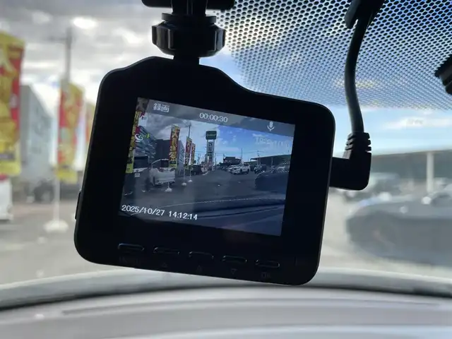 ホンダ ＣＲ－Ｚ αブラックレーベル 千葉県 2013(平25)年 6.3万km プレミアムホワイトパール 純正HDDナビ/・CD/DVD/MSV/ワンセグTV/バックカメラ/クルーズコントロール/スマートキー/パドルシフト/純正キセノンヘッドライト/フォグランプ/社外ドライブレコーダー/ビルトインETC/純正16インチアルミホイール/本革巻きステアリング/ドアバイザー/オートライト