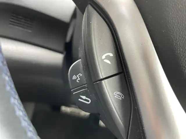 ホンダ ＣＲ－Ｚ αブラックレーベル 千葉県 2013(平25)年 6.3万km プレミアムホワイトパール 純正HDDナビ/・CD/DVD/MSV/ワンセグTV/バックカメラ/クルーズコントロール/スマートキー/パドルシフト/純正キセノンヘッドライト/フォグランプ/社外ドライブレコーダー/ビルトインETC/純正16インチアルミホイール/本革巻きステアリング/ドアバイザー/オートライト