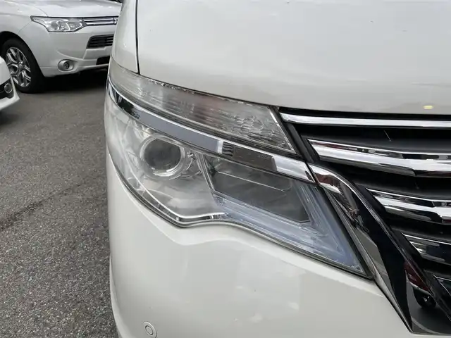 日産 セレナ HWS S HV Vエアロ+Sefty Aセーフ 兵庫県 2015(平27)年 9.6万km ブリリアントホワイトパール (株)IDOMが運営する【じしゃロン西宮店】の自社ローン対象車両になります。こちらは現金ご利用時の価格です。自社ローンご希望の方は別途その旨お申付け下さい。/＊ETC/＊バックカメラ/＊全方位カメラ/＊パワステ/＊パワーウィンドウ/＊フルセグ/＊クルーズコントロールあり/＊両側パワスラ/＊横滑り防止装置/＊コーナーセンサー/＊レーンキープアシスト/＊オートライト/＊衝突被害軽減システム/＊フリップダウンモニター