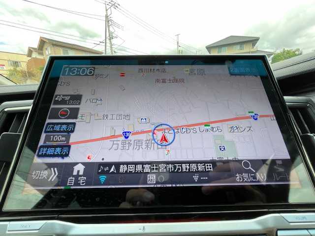 三菱 デリカＤ：５ ジャスパー 静岡県 2023(令5)年 5.6万km グラファイトグレーメタリック/ブラックマイカ ●社外ナビ/（フルセグ/CD/DVD/Bluetooth）/(19AVNJ)/●全方位カメラ/●12.8インチ社外フリップダウンモニター/●アダプティブクルーズコントロール/●三菱E-ASSIST/●レーンキープアシスト/●ブラインドスポットモニター/●後側方車両検知警報システム/●オートブレーキホールド/●電動サイドパーキング/●LEDヘッドライト/●オートライト/●オートマチックハイビーム/●フォグランプ/●革巻きステアリング/●ステアリングスイッチ/●パドルシフト/●ステアリングヒーター/●電動格納ウインカーミラー/●ETC/●運転席パワーシート/●運転席＆助手席シートヒーター/●純正フロアマット/●ドアバイザー/●前後ドライブレコーダー/●電動サイドステップ/●自動防眩ミラー/●ISOFIX/●プッシュスタート/●スマートキー/●社外18インチアルミホイール/●W+サイド+ニー+カーテンSRS+ABS/●保証書/●取扱説明書