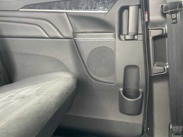 三菱 デリカＤ：５ ジャスパー 静岡県 2023(令5)年 5.6万km グラファイトグレーメタリック/ブラックマイカ ●社外ナビ/（フルセグ/CD/DVD/Bluetooth）/(19AVNJ)/●全方位カメラ/●12.8インチ社外フリップダウンモニター/●アダプティブクルーズコントロール/●三菱E-ASSIST/●レーンキープアシスト/●ブラインドスポットモニター/●後側方車両検知警報システム/●オートブレーキホールド/●電動サイドパーキング/●LEDヘッドライト/●オートライト/●オートマチックハイビーム/●フォグランプ/●革巻きステアリング/●ステアリングスイッチ/●パドルシフト/●ステアリングヒーター/●電動格納ウインカーミラー/●ETC/●運転席パワーシート/●運転席＆助手席シートヒーター/●純正フロアマット/●ドアバイザー/●前後ドライブレコーダー/●電動サイドステップ/●自動防眩ミラー/●ISOFIX/●プッシュスタート/●スマートキー/●社外18インチアルミホイール/●W+サイド+ニー+カーテンSRS+ABS/●保証書/●取扱説明書