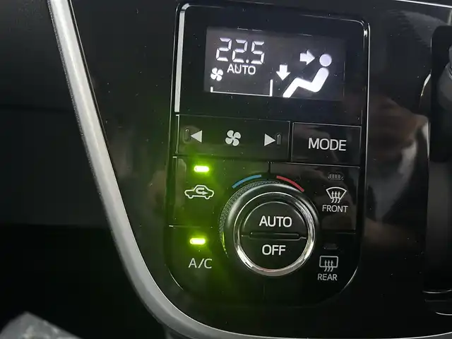 スバル ステラ カスタム RS スマートアシスト 富山県 2019(令1)年 3.5万km パールホワイトⅢ ナビ/フルセグTV/Bluetooth/バックカメラ/純正AW15インチ/スマートキー/ETC/LEDヘッドライト/シートヒーター/横滑り防止装置/衝突軽減ブレーキ/オートハイビーム