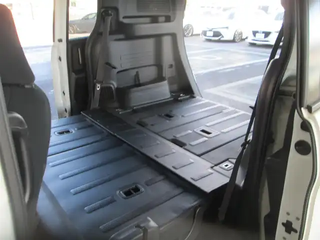 ホンダ フリード スパイク ハイブリット ジャストセレクション 千葉県 2013(平25)年 12.4万km ホワイトオーキッドパール 無限フルエアロ/社外HDDナビ、フルセグTV/バックカメラ/オーディオ【CD/DVD/BT/MSV】/パワースライドドア/HIDヘッドライト/無限イルミネーショングリル/無限フロアマット/無限ドアバイザー/無限16インチホイール/純正ビルドインETC/クルーズコントロール/ステアリングリモコン/新車保証書/取扱説明書/スペアキー