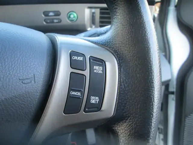 ホンダ フリード スパイク ハイブリット ジャストセレクション 千葉県 2013(平25)年 12.4万km ホワイトオーキッドパール 無限フルエアロ/社外HDDナビ、フルセグTV/バックカメラ/オーディオ【CD/DVD/BT/MSV】/パワースライドドア/HIDヘッドライト/無限イルミネーショングリル/無限フロアマット/無限ドアバイザー/無限16インチホイール/純正ビルドインETC/クルーズコントロール/ステアリングリモコン/新車保証書/取扱説明書/スペアキー