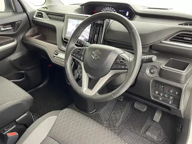 スズキ ソリオ バンディット HV MV 群馬県 2022(令4)年 0.6万km ピュアホワイトP 純正９インチナビ　全方位モニター　両側パワースライドドア　レーダークルーズコントロール　ハイビームアシスト　シートヒーター　純正１５インチＡＷ　ステアリングリモコン　ヘッドアップディスプレイ　禁煙車