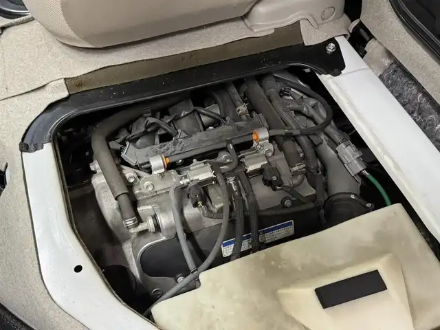 スズキ エブリィ ワゴン PZターボ スペシャル 三重県 2016(平28)年 4万km パールホワイト ガソリン・ターボ/キャブオーバーFR/インパネ4AT/パナソニック・ストラーダ 7インチ『美優ナビ』 CN-RX02D/（FM/AM/SD/iPod/TV/USB/Bluetooth/MEMORY MUSIC/CD/DVD/Blu-ray/HDMI/VTR）/バックアイカメラ/両側パワースライドドア/ETC/安全/・レーダーブレーキサポート/・ESP（横すべり防止機能）/・ヒルホールドコントロール（坂道発進補助）/・運転席、助手席エアバッグ/装備/・電動オートステップ/・オートエアコン/・リアヒーター/・オートライト/・ディスチャージヘッドライト/・フロントフォグライト/・ステアリングスイッチ/・純正14inAW/・電動格納ドアミラー/・パワーステアリング/・パワーウインドウ/・プッシュスタート/・スマートキーx2/・保/取/ナビ取/など