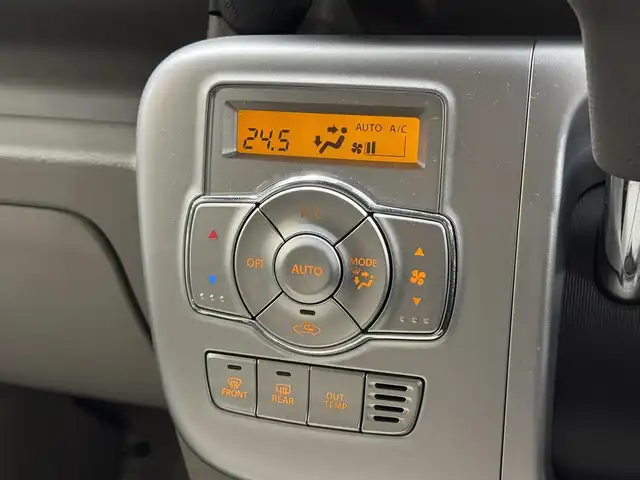 スズキ エブリィ ワゴン PZターボ スペシャル 三重県 2016(平28)年 4万km パールホワイト ガソリン・ターボ/キャブオーバーFR/インパネ4AT/パナソニック・ストラーダ 7インチ『美優ナビ』 CN-RX02D/（FM/AM/SD/iPod/TV/USB/Bluetooth/MEMORY MUSIC/CD/DVD/Blu-ray/HDMI/VTR）/バックアイカメラ/両側パワースライドドア/ETC/安全/・レーダーブレーキサポート/・ESP（横すべり防止機能）/・ヒルホールドコントロール（坂道発進補助）/・運転席、助手席エアバッグ/装備/・電動オートステップ/・オートエアコン/・リアヒーター/・オートライト/・ディスチャージヘッドライト/・フロントフォグライト/・ステアリングスイッチ/・純正14inAW/・電動格納ドアミラー/・パワーステアリング/・パワーウインドウ/・プッシュスタート/・スマートキーx2/・保/取/ナビ取/など