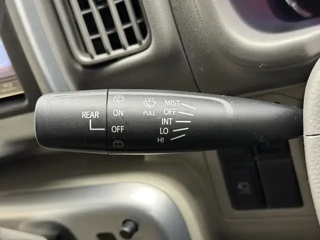 スズキ エブリィ ワゴン PZターボ スペシャル 三重県 2016(平28)年 4万km パールホワイト ガソリン・ターボ/キャブオーバーFR/インパネ4AT/パナソニック・ストラーダ 7インチ『美優ナビ』 CN-RX02D/（FM/AM/SD/iPod/TV/USB/Bluetooth/MEMORY MUSIC/CD/DVD/Blu-ray/HDMI/VTR）/バックアイカメラ/両側パワースライドドア/ETC/安全/・レーダーブレーキサポート/・ESP（横すべり防止機能）/・ヒルホールドコントロール（坂道発進補助）/・運転席、助手席エアバッグ/装備/・電動オートステップ/・オートエアコン/・リアヒーター/・オートライト/・ディスチャージヘッドライト/・フロントフォグライト/・ステアリングスイッチ/・純正14inAW/・電動格納ドアミラー/・パワーステアリング/・パワーウインドウ/・プッシュスタート/・スマートキーx2/・保/取/ナビ取/など