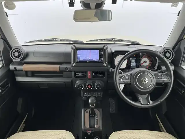 スズキ ジムニー シエラ JC 富山県 2018(平30)年 3.2万km シフォンアイボリーメタリックブラック2トーンルーフ ワンオーナー/4WD/社外ナビ【AVIC-RWS901】/（AM/FM/CD/DVD/SD/BT）/フルセグTV/衝突被害軽減ブレーキ/クルーズコントロール/レーンキープアシスト/オートマチックハイビーム/前席シートヒーター/ETC/ドライブレコーダー/スマートキー/プッシュスタート/シートカバー/純正フロアマット/純正１５インチAW/取扱説明書/保証書