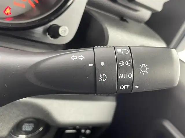 スズキ ジムニー シエラ JC 富山県 2018(平30)年 3.2万km シフォンアイボリーメタリックブラック2トーンルーフ ワンオーナー/4WD/社外ナビ【AVIC-RWS901】/（AM/FM/CD/DVD/SD/BT）/フルセグTV/衝突被害軽減ブレーキ/クルーズコントロール/レーンキープアシスト/オートマチックハイビーム/前席シートヒーター/ETC/ドライブレコーダー/スマートキー/プッシュスタート/シートカバー/純正フロアマット/純正１５インチAW/取扱説明書/保証書