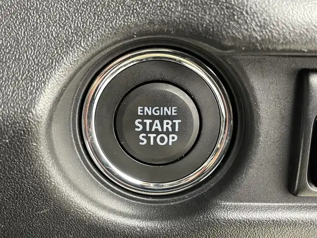 スズキ ジムニー シエラ JC 富山県 2018(平30)年 3.2万km シフォンアイボリーメタリックブラック2トーンルーフ ワンオーナー/4WD/社外ナビ【AVIC-RWS901】/（AM/FM/CD/DVD/SD/BT）/フルセグTV/衝突被害軽減ブレーキ/クルーズコントロール/レーンキープアシスト/オートマチックハイビーム/前席シートヒーター/ETC/ドライブレコーダー/スマートキー/プッシュスタート/シートカバー/純正フロアマット/純正１５インチAW/取扱説明書/保証書