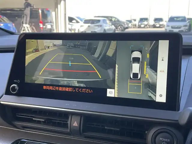 トヨタ プリウス Z 滋賀県 2023(令5)年 0.7万km プラチナホワイトパールマイカ 12.3インチ純正ナビ/Bluetooth/USB/Miracast/フルセグ/本革シート/パワーシート（D）/シートヒーター（D/N）/ベンチレーション（D/N）/ステアリングヒーター/パワーリアゲート/純正デジタルインナーミラー/前後ソナー/アドバンストパーキング/パノラミックビュー/BSM/電動パーキングブレーキ/オートブレーキホールド/オートライト/オートハイビーム/LEDヘッドライト/AC100V/ビルトインETC2.0/置くだけ充電