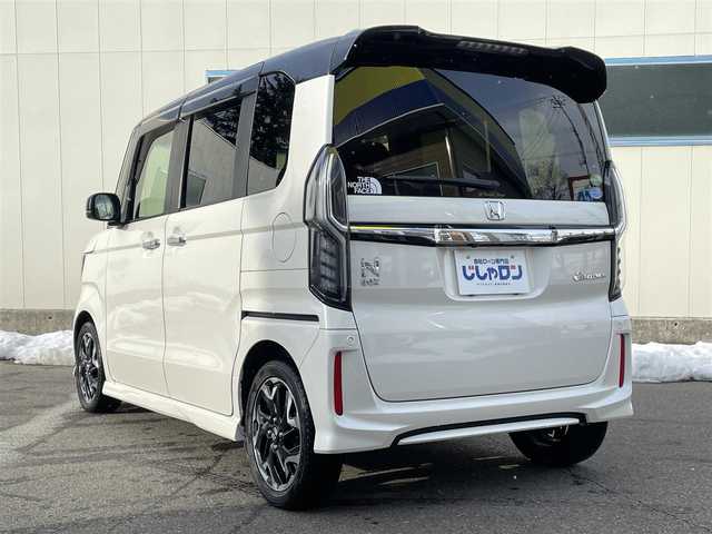 ホンダ Ｎ ＢＯＸ カスタム G L ターボ ホンダセンシング 岩手県 2018(平30)年 13.7万km プレミアムホワイトパールⅡ (株)IDOMが運営する【じしゃロン盛岡店】の自社ローン専用車両になりますこちらは現金またはオートローンご利用時の価格です。自社ローンご希望の方は別途その旨お申付け下さい/純正ナビ（AM/FM/CD/DVD/SD/BT)/バックカメラ/フルセグテレビ/両側パワースライドドア/ETC/ドライブレコーダー/パドルシフト/ステアリングスイッチ/クルーズコントロール/衝突被害軽減ブレーキ/横滑り防止装置/純正15インチアルミ/純正マット/バイザー