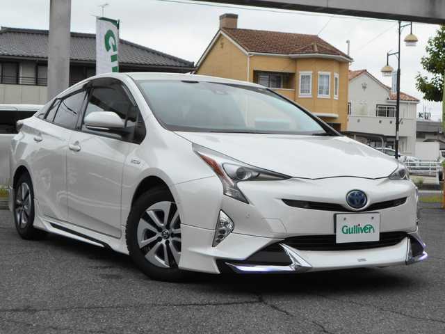 トヨタ プリウス A プレミアム 愛知県 2017(平29)年 5.9万km ホワイトパールクリスタルシャイン トヨタセーフティセンス/純正9インチSDナビ/フルセグテレビ・DVD/Bluetooth/バックカメラ/ビルトインETC/本革シート/D席パワーシート/Ｆ席シートヒーター/レーダークルーズコントロール/オートマチックハイビーム/レーンディパーチャーアラート/ヘッドアップディスプレイ/ブラインドスポットモニター/保証書・取説・ナビ取説あり