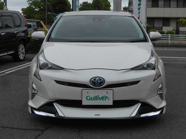 トヨタ プリウス A プレミアム 愛知県 2017(平29)年 5.9万km ホワイトパールクリスタルシャイン トヨタセーフティセンス/純正9インチSDナビ/フルセグテレビ・DVD/Bluetooth/バックカメラ/ビルトインETC/本革シート/D席パワーシート/Ｆ席シートヒーター/レーダークルーズコントロール/オートマチックハイビーム/レーンディパーチャーアラート/ヘッドアップディスプレイ/ブラインドスポットモニター/保証書・取説・ナビ取説あり