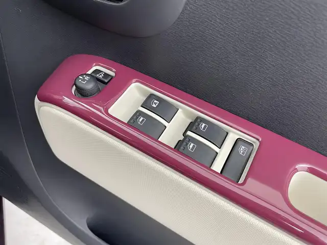 ダイハツ ミラ ココア プラスX 千葉県 2016(平28)年 1.6万km プラムブラウンクリスタルマイカ 禁煙車/純正オーディオ/・CD/AUX/純正フロアマット/純正ホイールキャップ/純正ドアバイザー/電動格納ミラー/LEDヘッドライト/・LEDフォグランプ/ルーフレール/アイドリングストップ/・スマートキー/・スペアキー