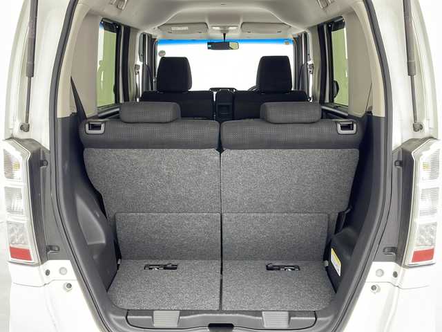 ホンダ Ｎ ＢＯＸ G Lパッケージ 群馬県 2016(平28)年 5.8万km プレミアムホワイトパールⅡ 純正ナビ　バックカメラ　片側電動スライドドア　ビルトインＥＴＣ　フルセグＴＶ　スマートキー　プッシュスタートボタン　電動格納ミラー　横滑り防止装置　ドライブレコーダー　キセノンヘッドライト　禁煙車