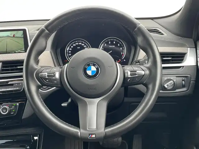 ＢＭＷ Ｘ２ sDrive18i MスポーツX 東京都 2019(令1)年 2.5万km アルピンホワイトⅢ 純正ナビ/フルセグTV/バックモニター/ACC/黒革シート/シートヒーター/パワーシート/スマートキー/ETCユニット/LEDヘッドライト/純正19インチAW