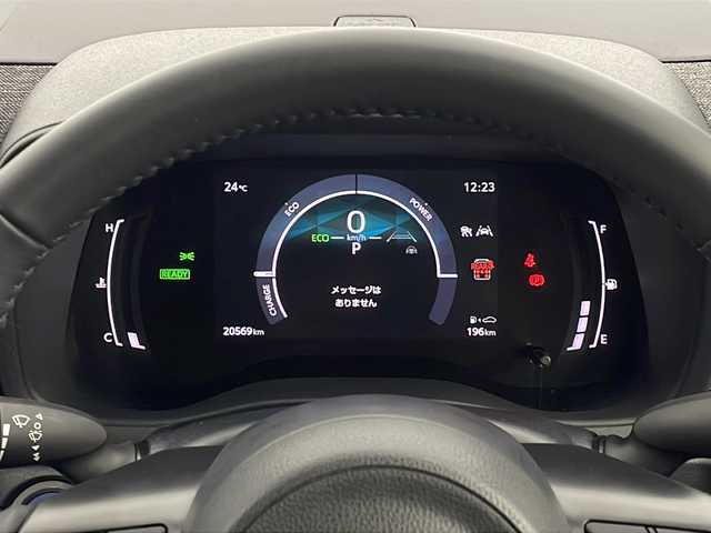 トヨタ シエンタ ハイブリッド Z 新潟県 2023(令5)年 2.1万km パール 10インチ純正ディスプレイオーディオ/両側パワースライドドア/ビルトインETC/前後コーナーセンサー/トヨタセーフティセンス/ステアリングヒーター/シートヒーター　両席/レーダークルーズコントロール/純正アルミ