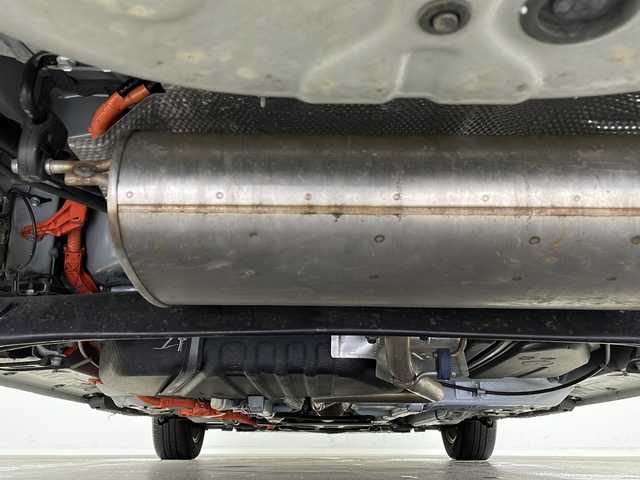 トヨタ シエンタ ハイブリッド Z 新潟県 2023(令5)年 2.1万km パール 10インチ純正ディスプレイオーディオ/両側パワースライドドア/ビルトインETC/前後コーナーセンサー/トヨタセーフティセンス/ステアリングヒーター/シートヒーター　両席/レーダークルーズコントロール/純正アルミ