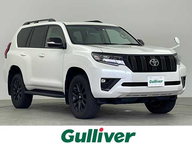 トヨタ ランドクルーザー プラド TX Lパッケージ マットブラED 千葉県 2023(令5)年 1.6万km ホワイトパールクリスタルシャイン 禁煙車/純正ナビ/・CD/DVD/Bluetooth/iPod/・バックカメラ/トヨタセーフティーセンサー/・レーダークルーズコントロール/・レーンキープ/・衝突被害軽減ブレーキ/シートヒーター/・シートクーラー/ステアリングリモコン/MTモード/駆動方式切り替え/三列シート電動格納スイッチ/デュアルエアコン/スマートキー