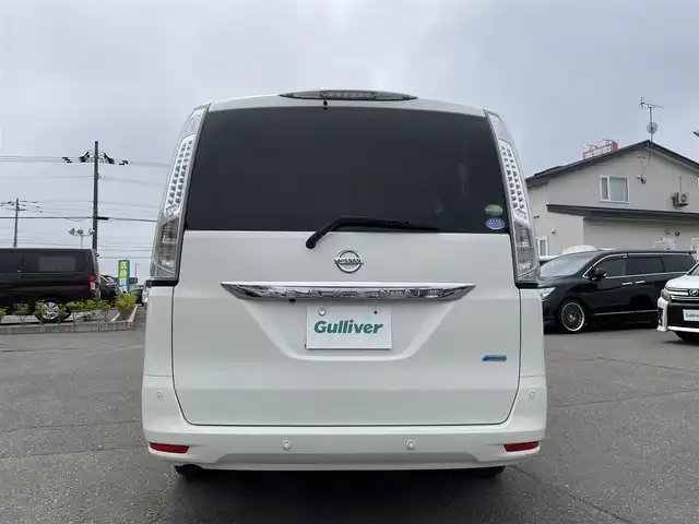 日産 セレナ 20G 道央・札幌 2013(平25)年 7.9万km ブリリアントホワイトパール 登録時走行距離　78693km/　4　W　D　/寒冷地仕様/エマージェンシーブレーキ/レーンキープアシスト/純正ディーラーOPナビ/(AM/FM/CD/DVD/BT)/フルセグTV/バックカメラ/全方位カメラ/両側パワースライドドア/純正前方型ドライブレコーダー/ベージュハーフレザーシート/横滑り防止装置/盗難防止装置/LEDヘッドライト