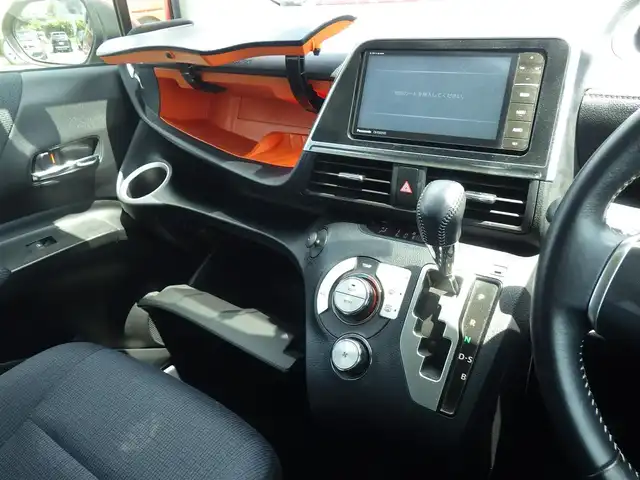 トヨタ シエンタ G 千葉県 2016(平28)年 2.5万km レッドマイカM 両側パワースライドドア/社外SDナビ/地デジTV/【DVD/CD再生機能　Bluetooth接続】/バックカメラ/ドライブレコーダー（ADR-200C）/ETC/ウインカーミラー/スマートキー