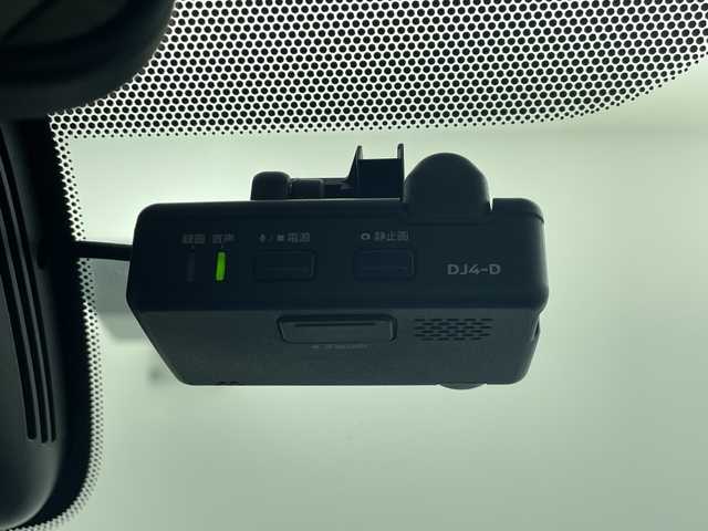 日産 セレナ e－パワー ハイウェイスター V 愛知県 2019(令1)年 4.3万km ダイヤモンドブラック プロパイロット/純正ナビ(MM319D-W)/・Bluetooth/・CD/DVD/・フルセグテレビ/アラウンドビューモニター/純正フリップダウンモニター/衝突軽減ブレーキ/レーンキープアシスト/前後コーナーセンサー/追従クルーズコントロール/パーキングアシスト/ブラインドスポットモニター/両側パワースライドドア/純正ドライブレコーダー/ＥＴＣ/スマートキー/フォグランプ