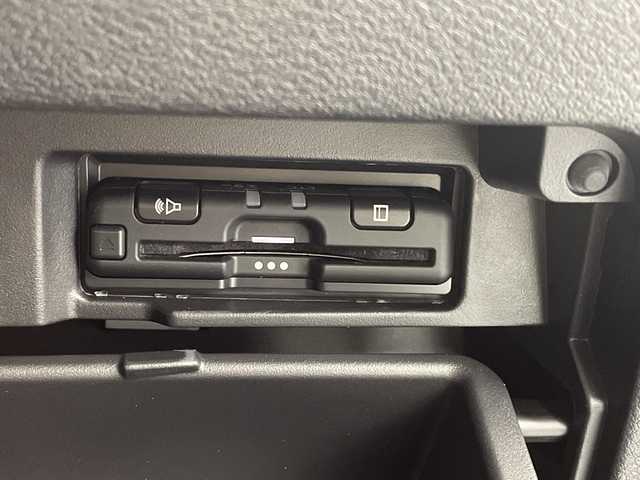 日産 セレナ e－パワー ハイウェイスター V 愛知県 2019(令1)年 4.3万km ダイヤモンドブラック プロパイロット/純正ナビ(MM319D-W)/・Bluetooth/・CD/DVD/・フルセグテレビ/アラウンドビューモニター/純正フリップダウンモニター/衝突軽減ブレーキ/レーンキープアシスト/前後コーナーセンサー/追従クルーズコントロール/パーキングアシスト/ブラインドスポットモニター/両側パワースライドドア/純正ドライブレコーダー/ＥＴＣ/スマートキー/フォグランプ