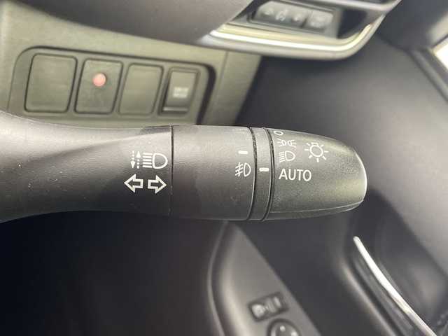 日産 セレナ e－パワー ハイウェイスター V 愛知県 2019(令1)年 4.3万km ダイヤモンドブラック プロパイロット/純正ナビ(MM319D-W)/・Bluetooth/・CD/DVD/・フルセグテレビ/アラウンドビューモニター/純正フリップダウンモニター/衝突軽減ブレーキ/レーンキープアシスト/前後コーナーセンサー/追従クルーズコントロール/パーキングアシスト/ブラインドスポットモニター/両側パワースライドドア/純正ドライブレコーダー/ＥＴＣ/スマートキー/フォグランプ