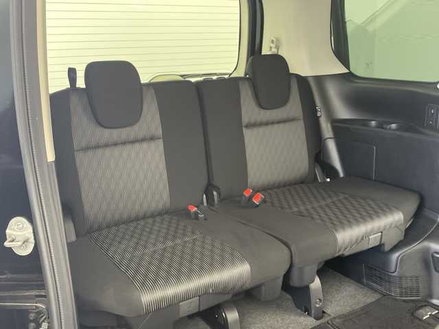 日産 セレナ e－パワー ハイウェイスター V 愛知県 2019(令1)年 4.3万km ダイヤモンドブラック プロパイロット/純正ナビ(MM319D-W)/・Bluetooth/・CD/DVD/・フルセグテレビ/アラウンドビューモニター/純正フリップダウンモニター/衝突軽減ブレーキ/レーンキープアシスト/前後コーナーセンサー/追従クルーズコントロール/パーキングアシスト/ブラインドスポットモニター/両側パワースライドドア/純正ドライブレコーダー/ＥＴＣ/スマートキー/フォグランプ