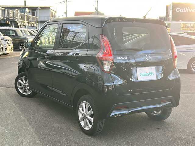 日産 デイズ X 道東・釧路十勝 2023(令5)年 1万km ブラック 4WD/社外SDナビ　/フルセグTV　/ＤＶＤ再生　/Ｂｌｕｅｔｏｏｔｈ接続　/プロパイロット　/バックカメラ　/ＥＴＣ　/前席シートヒーター　/前後コーナーセンサー　/衝突軽減ブレーキ/横滑り防止装置/アイドリングストップ　/スマートキー　/プッシュスタート　/純正１４インチアルミホイール/純正フロアマット