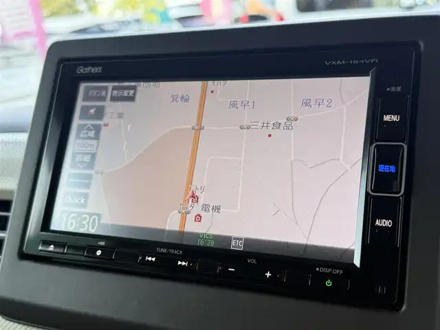 ホンダ Ｎ ＢＯＸ G EX ホンダセンシング 千葉県 2017(平29)年 1.4万km ブリティッシュグリーンP 純正SDナビ/　(フルセグTV/CD/DVD/Bluetooth/iPod)/Honda SENSING/両側パワースライド/前後コーナーセンサー/バックカメラ/CMBS/VSA/純正LEDヘッドライト/ETC/純正フロアマット/ステアリングスイッチ/オートライト/プッシュエンジンスタート/スマートキー/スペアキー