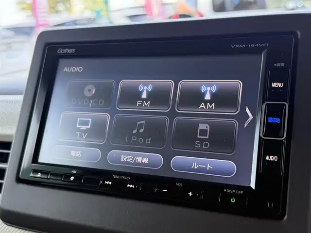 ホンダ Ｎ ＢＯＸ G EX ホンダセンシング 千葉県 2017(平29)年 1.4万km ブリティッシュグリーンP 純正SDナビ/　(フルセグTV/CD/DVD/Bluetooth/iPod)/Honda SENSING/両側パワースライド/前後コーナーセンサー/バックカメラ/CMBS/VSA/純正LEDヘッドライト/ETC/純正フロアマット/ステアリングスイッチ/オートライト/プッシュエンジンスタート/スマートキー/スペアキー