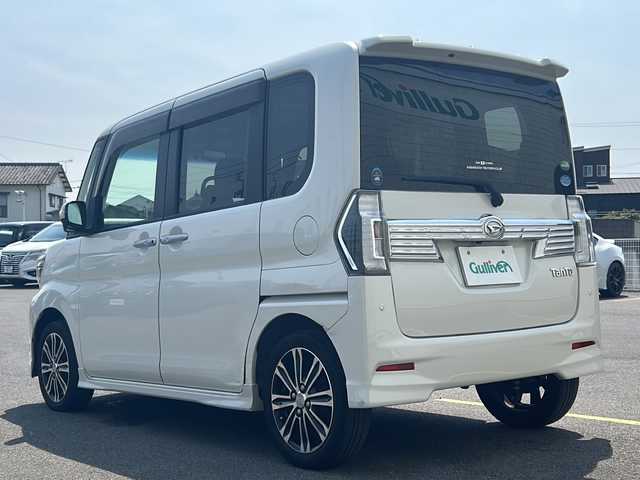 ダイハツ タント カスタム RS トップED SAⅡ 香川県 2016(平28)年 5.4万km パールホワイトⅢ 両側パワースライドドア/純正８インチナビ【NSZN-X67D】/　・フルセグTV/　・Bluetooth/　・CD/DVD/バックカメラ/コーナーセンサー/LEDヘッドライト/オートライト/ハーフレザーシート/スペアキー/純正アルミホイール/純正フロアマット/アイドリングストップ/プッシュスタート/スペアキー