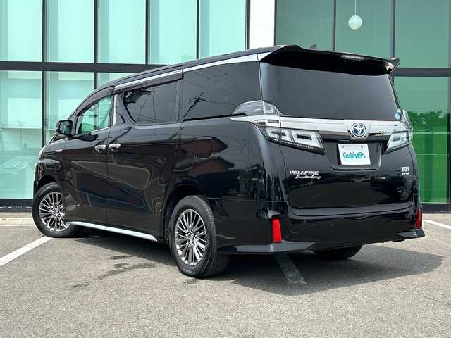 トヨタ ヴェルファイア ハイブリット エグゼクティブ ラウンジ Z 和歌山県 2018(平30)年 4.6万km バーニングブラッククリスタルシャインガラスフレーク 純正9インチナビ/フルセグTV/Bluetooth/HDMI/CD/DVD/USB/AUX/全周囲カメラ/ETC2.0/デジタルインナーミラー型ドラレコ/トヨタセーフティセンス/PCS（プリクラッシュセーフティ）/LTA(レーントレーシングアシスト)/BSM(ブラインドスポットモニター)/RSA（ロードサインアシスト）/クリアランスソナー/レーダークルーズコントロール/両側パワースライドドア/パワーバックドア/ホワイトレザーシート/全席パワーシート/シートメモリー/オットマン/全席シートヒーター/全席シートベンチレーション/革巻きステアリング/ステアリングヒーター/AC100V/LEDヘッドライト/フォグランプ/オートライト/オートハイビーム/プッシュスタート/スマートキー