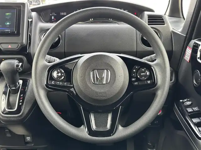 ホンダ Ｎ ＢＯＸ カスタム L 大分県 2021(令3)年 5.9万km プラチナホワイトパール ・社外ナビ(CD/DVD/BT/SD)/・バックカメラ/・フルセグテレビ/・衝突軽減ブレーキ/・コーナーセンサー/・片側パワースライドドア/・レーダークルーズコントロール/・ドライブレコーダー/・ETC/・ステアリングリモコン/・オートハイビーム/・シートヒーター/・スマートキー/・純正ホイール