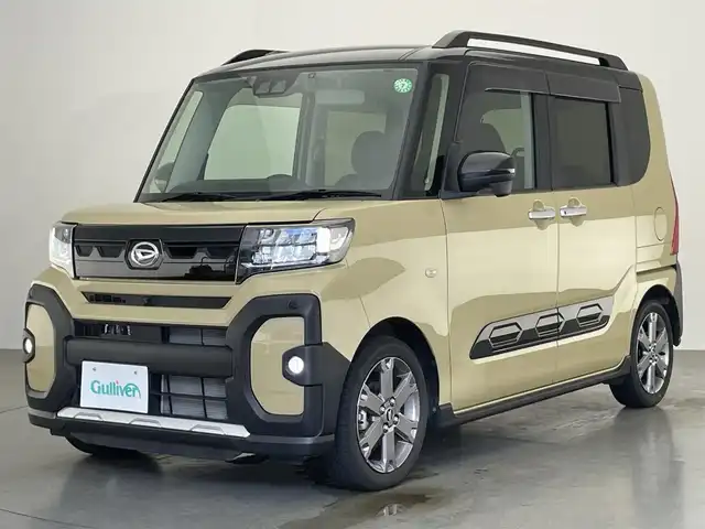 ダイハツ タント ファンクロスターボ 愛知県 2023(令5)年 1.2万km ブラックマイカメタリック/サンドベージュメタリック 純正１０型ナビ　全方位カメラ　禁煙車　シートヒーター　両側パワスラ　ナビ連動ドラレコ　ＨＤＭＩ　ＥＴＣ２．０　ルーフレール　スマアシIII　衝突軽減　追従クルコン　コーナーセンサー　ＬＥＤライト　フォグ　ツートンカラー　ドアバイザー　