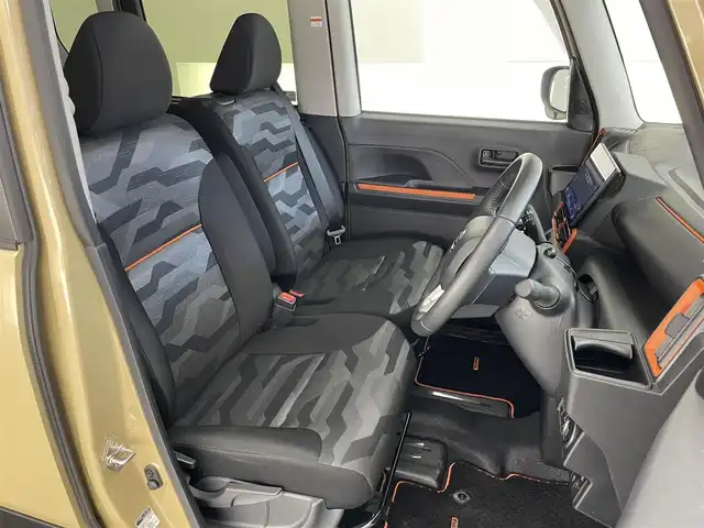 ダイハツ タント ファンクロスターボ 愛知県 2023(令5)年 1.2万km ブラックマイカメタリック/サンドベージュメタリック 純正１０型ナビ　全方位カメラ　禁煙車　シートヒーター　両側パワスラ　ナビ連動ドラレコ　ＨＤＭＩ　ＥＴＣ２．０　ルーフレール　スマアシIII　衝突軽減　追従クルコン　コーナーセンサー　ＬＥＤライト　フォグ　ツートンカラー　ドアバイザー　